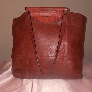 Old Trend Modern Village Holy Leaf Tote